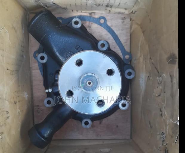 (FH215) Water Pump for Mitsubishi Fuso 6d14/6d15/6d16