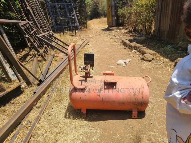Selling a Heavy 50L USED COMPRESSOR TANK` NEGOTIABLE
