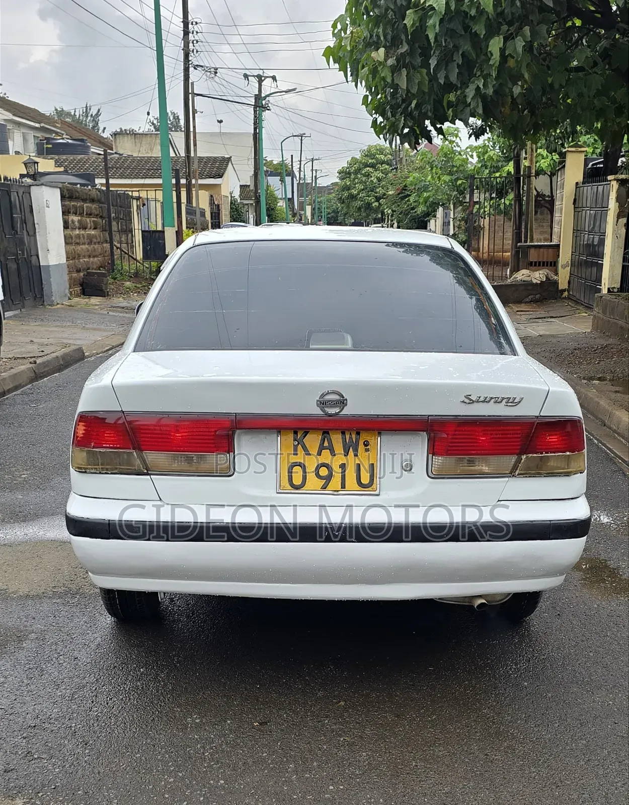 Nissan Sunny 1999 White