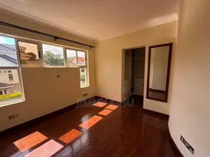 5bdrm House in Riverside Drive for sale
