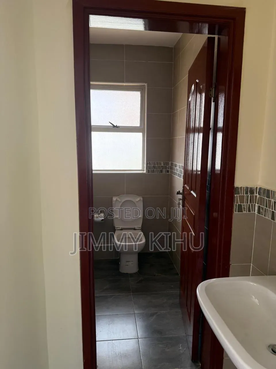 5bdrm House in Riverside Drive for sale