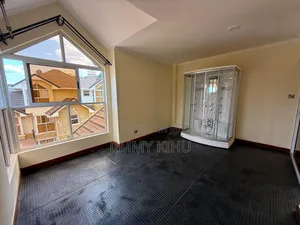 5bdrm House in Riverside Drive for sale