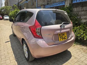 Nissan Note 2015 Pink