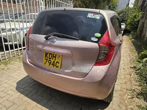 Nissan Note 2015 Pink