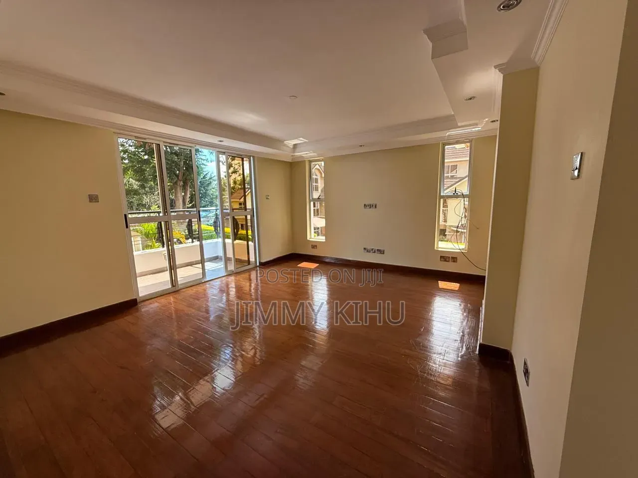 5bdrm House in Riverside Drive for sale