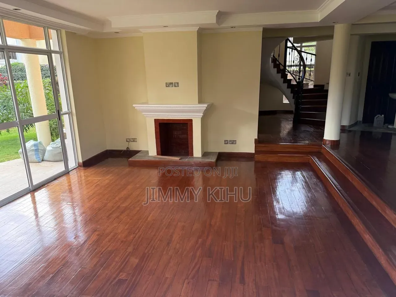 5bdrm House in Riverside Drive for sale