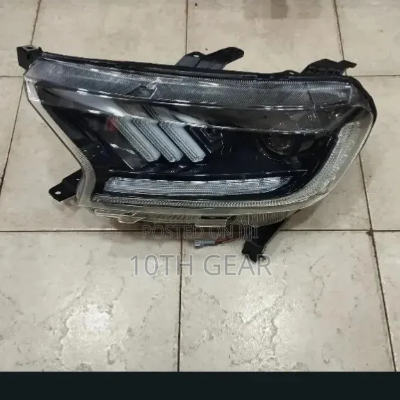 Ford Ranger/Everest Headlights Original Right Side