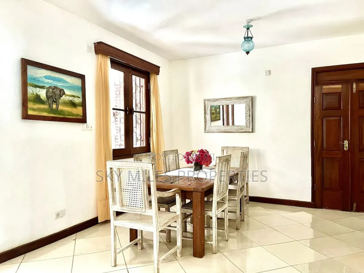 8bdrm Villa in Diani, South Coast, Ukunda for sale