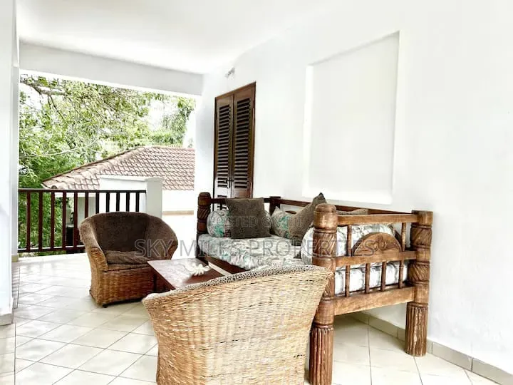 8bdrm Villa in Diani, South Coast, Ukunda for sale