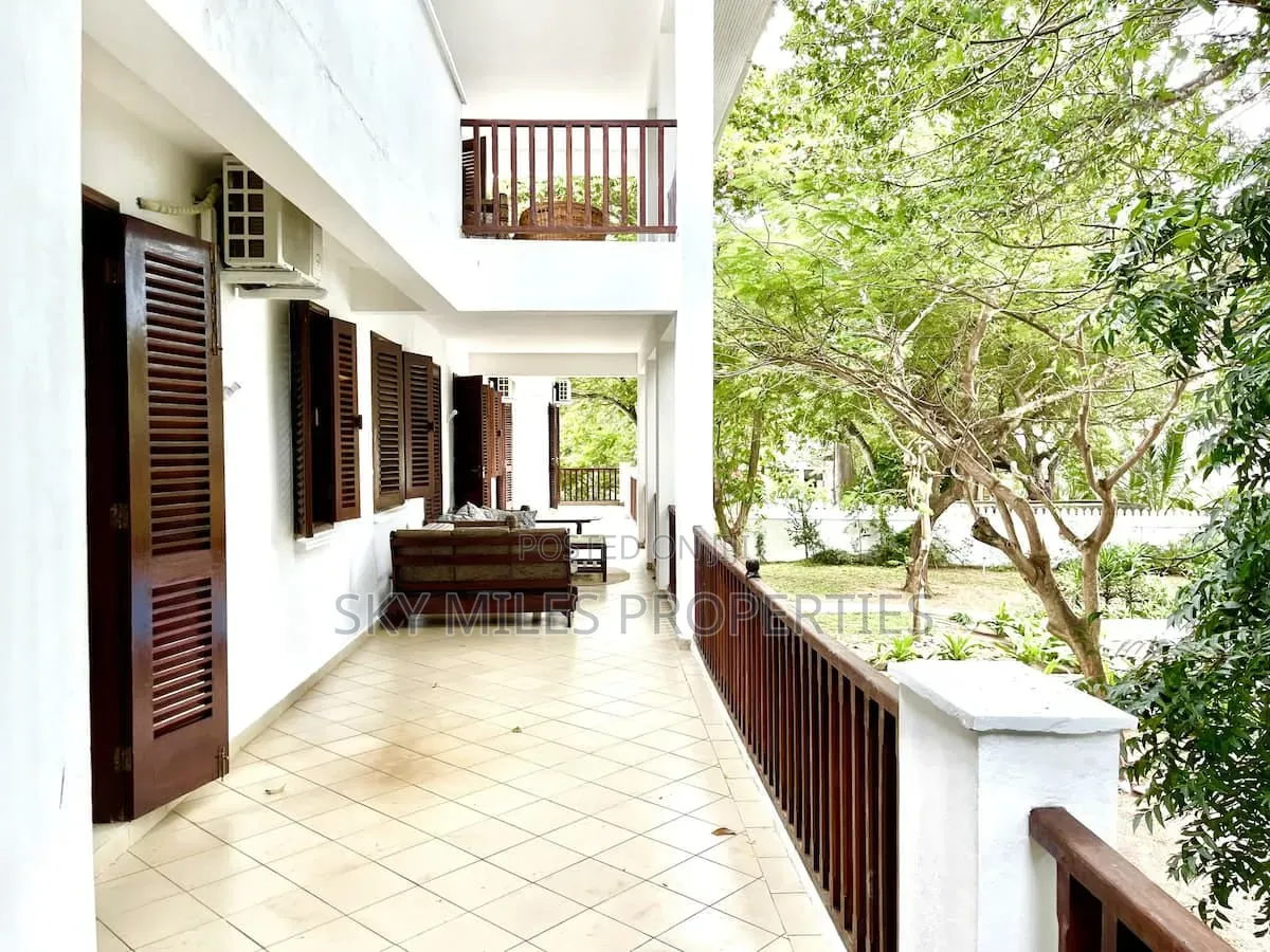 8bdrm Villa in Diani, South Coast, Ukunda for sale