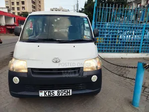 Toyota TownAce 2017 White