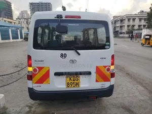 Toyota TownAce 2017 White