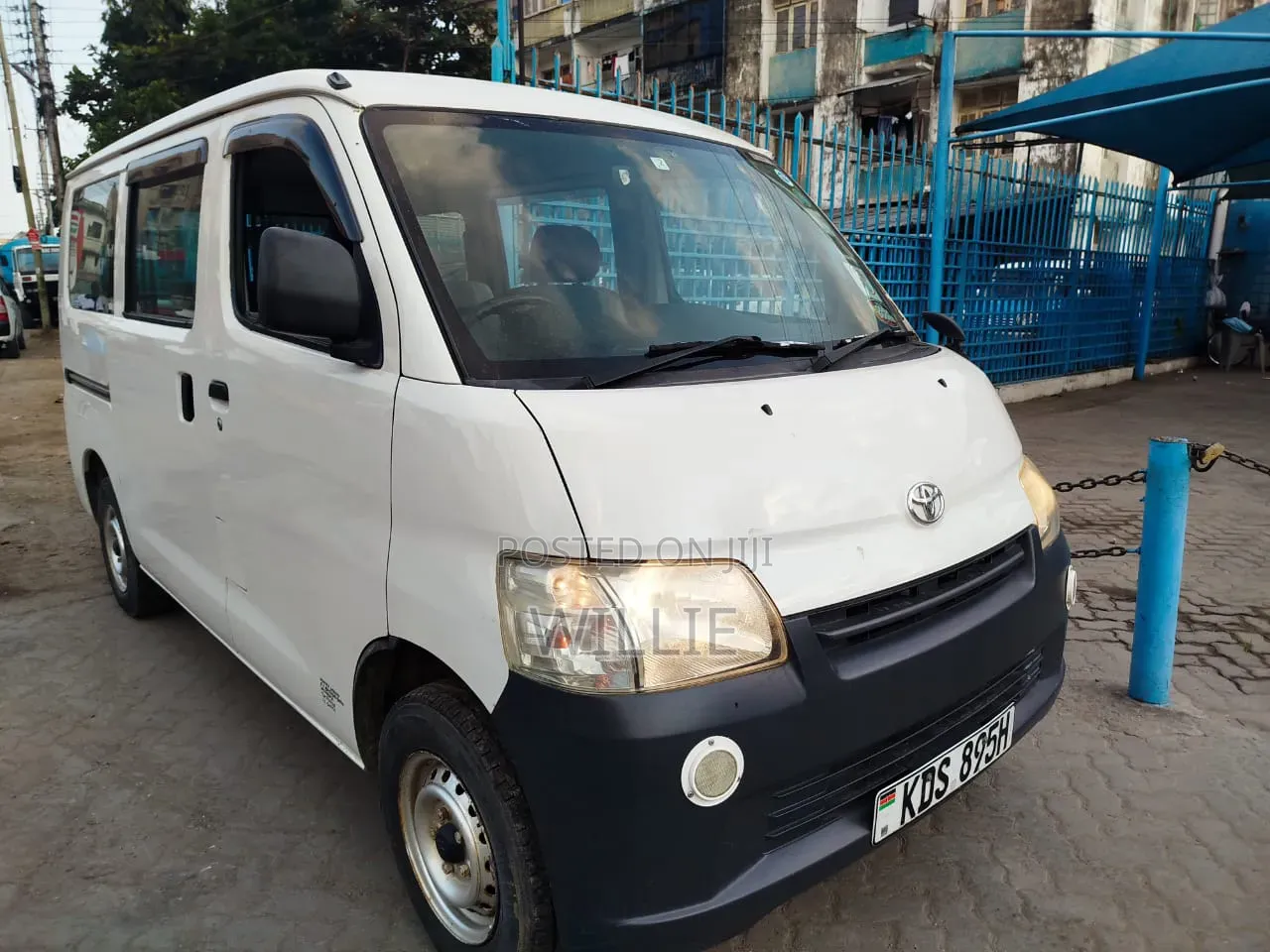 Toyota TownAce 2017 White