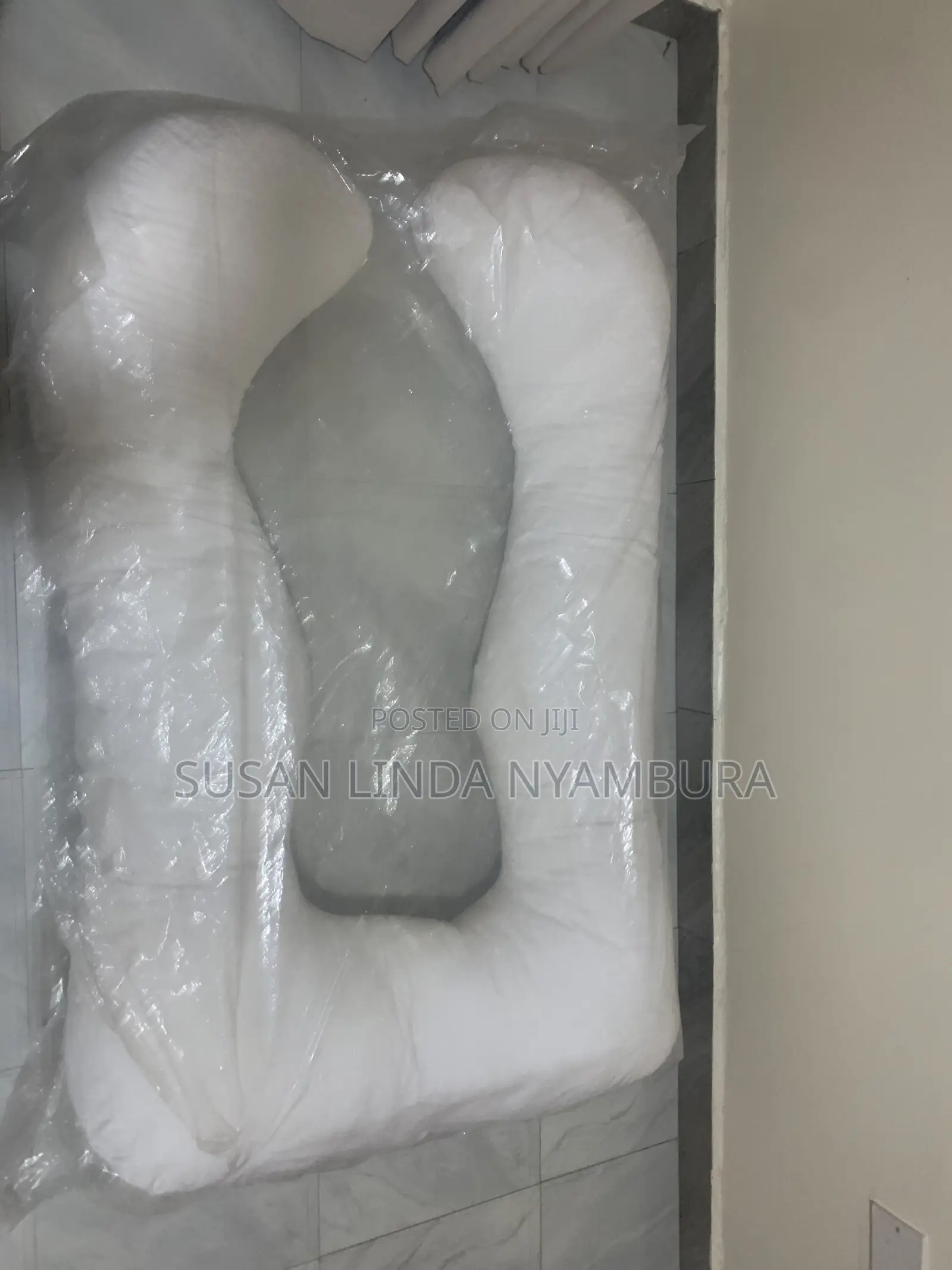 MATERNITY Pillow