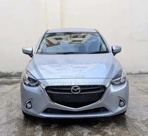 Mazda Demio 2018 Silver