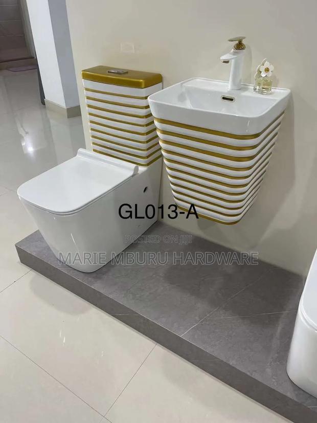 Wc Gold Strip Toilet Seat