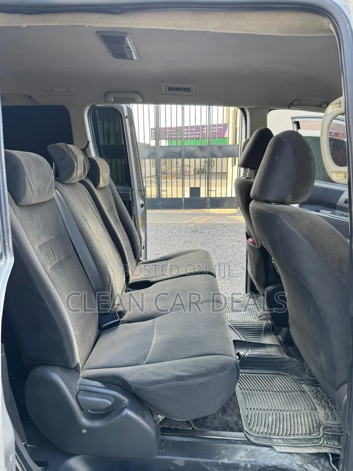 Toyota Voxy 2012 Silver