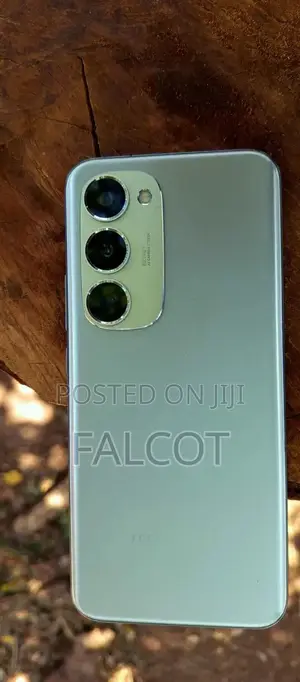 Tecno Spark 40 Pro+ 256 GB Silver