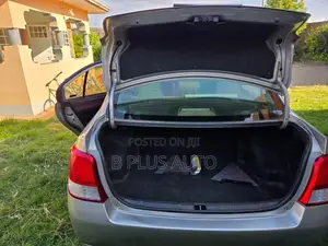 Toyota Axio 2012 Silver