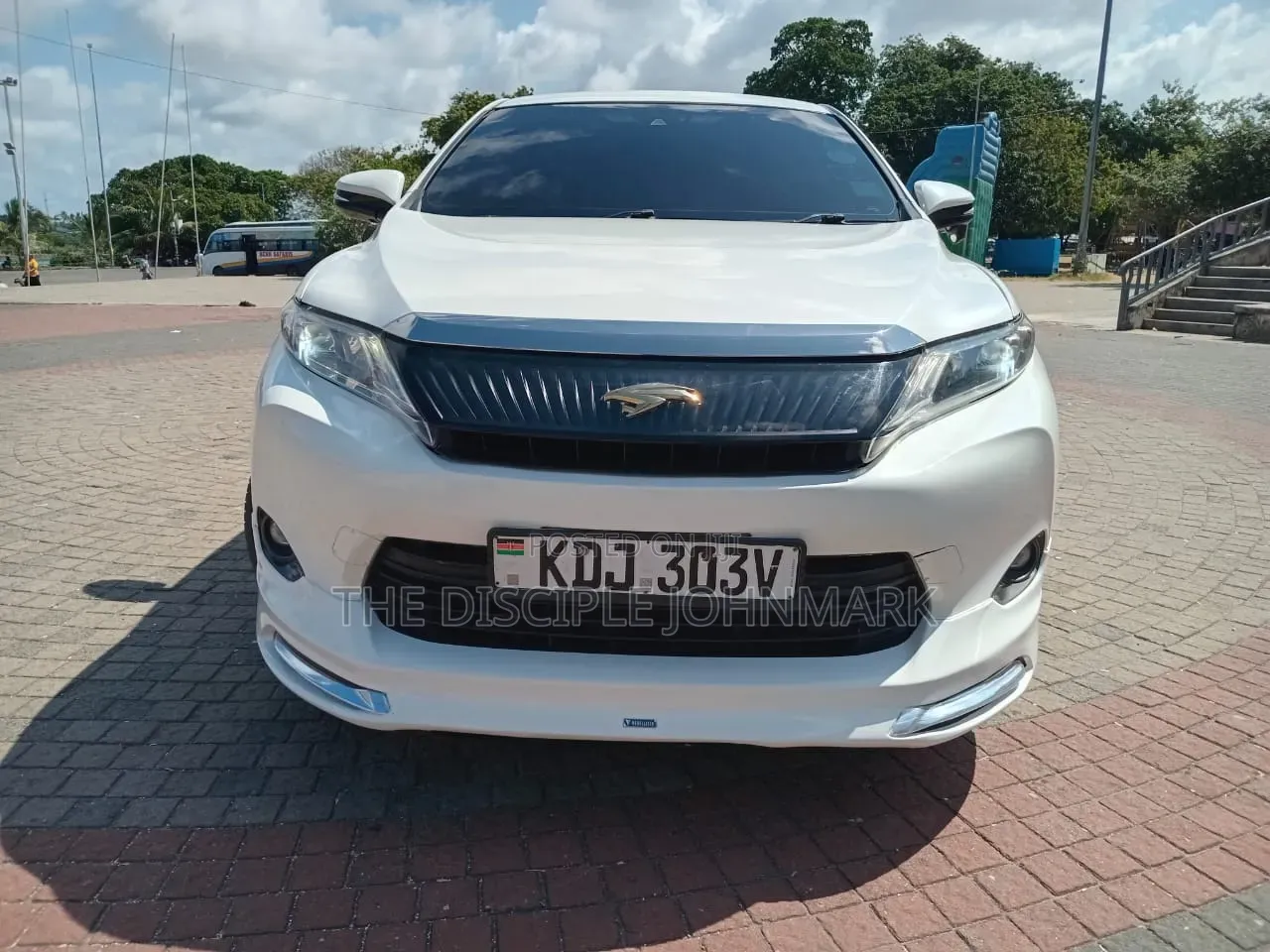 Toyota Harrier 2015 White