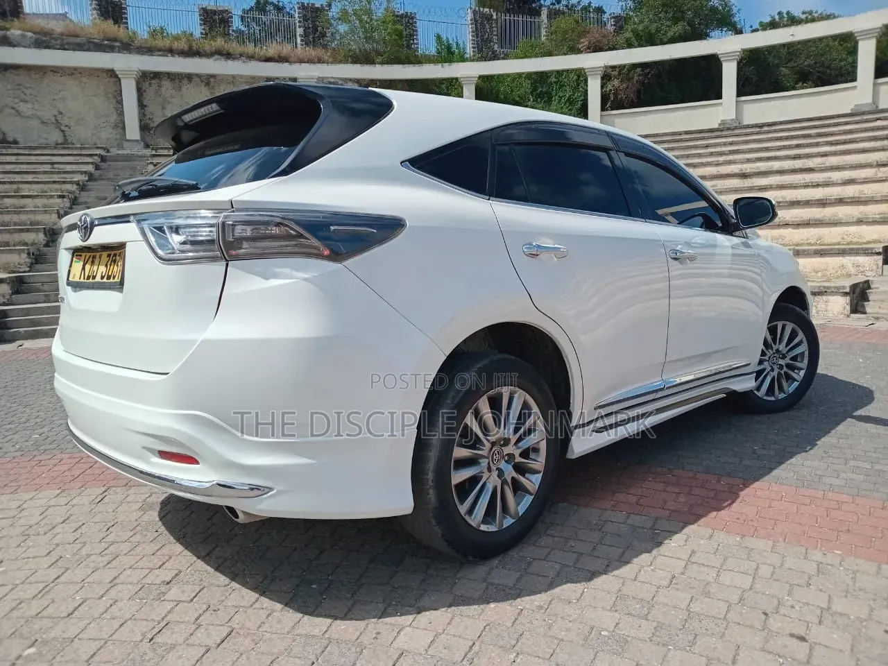 Toyota Harrier 2015 White