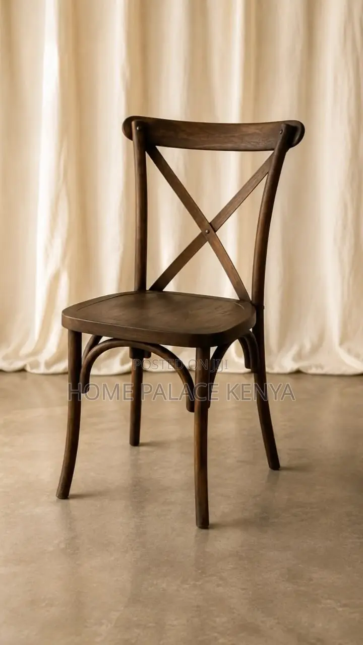 Event Chair; Classic Wooden Event Chair for Weddings and Formal Events