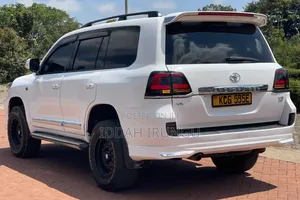 Toyota Land Cruiser Prado 2008 White