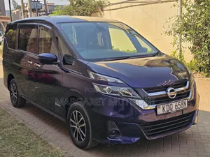 Nissan Serena 2017 Blue