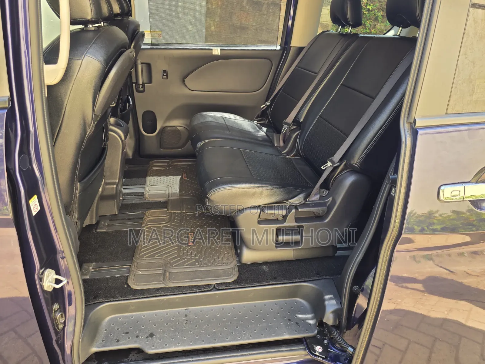 Nissan Serena 2017 Blue