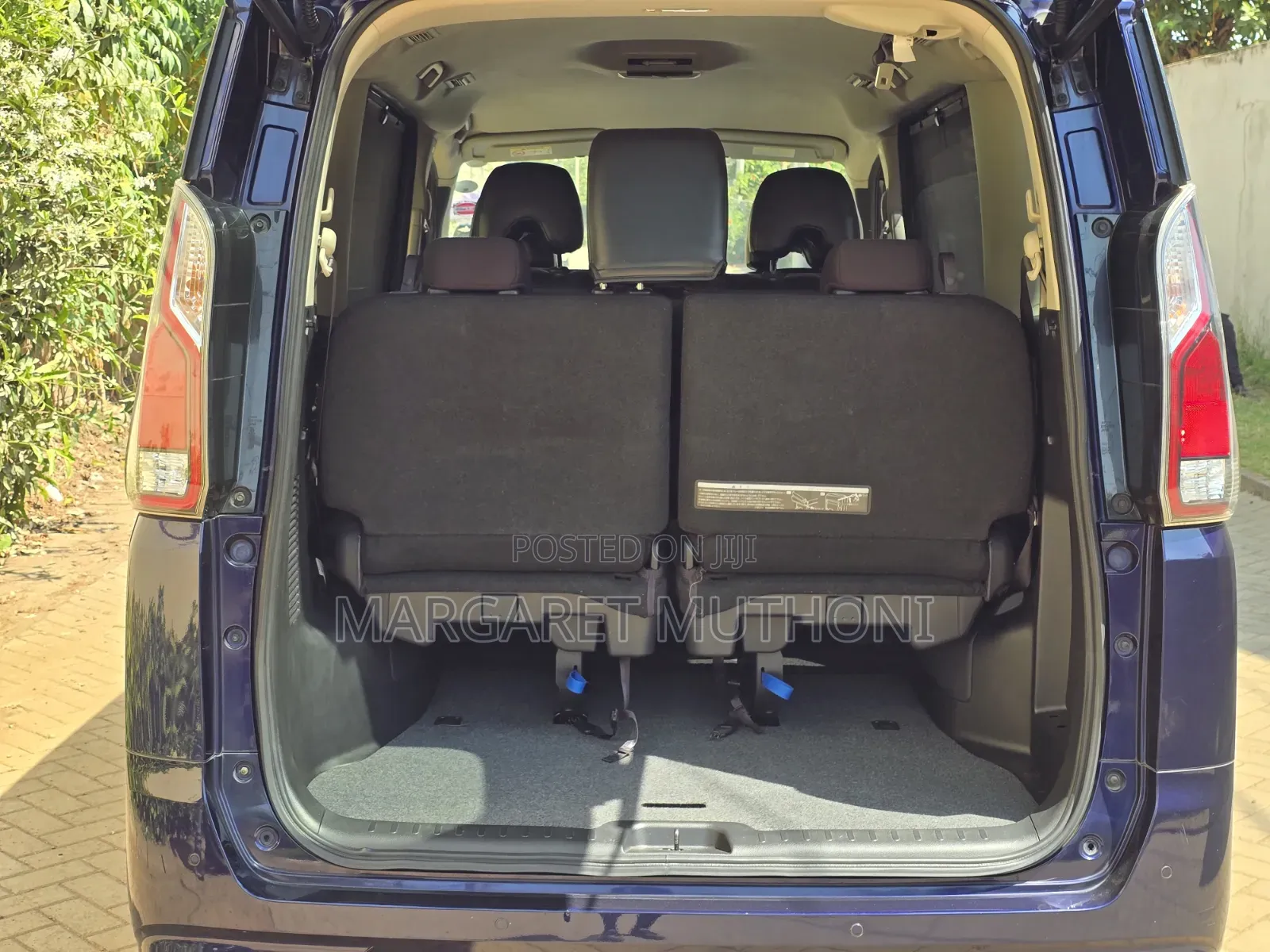 Nissan Serena 2017 Blue