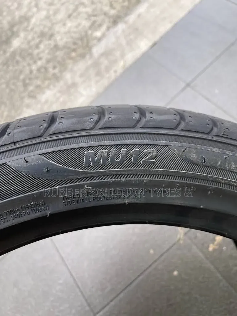 245 /40 R18 Marshal Tires 98y Xl Mu12