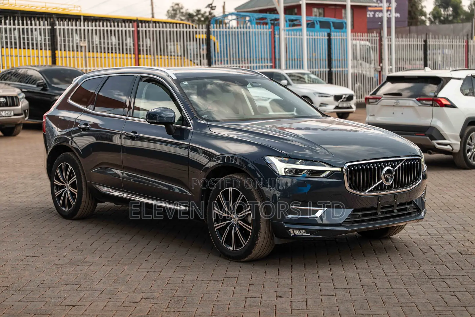 Volvo XC60 2020 Blue