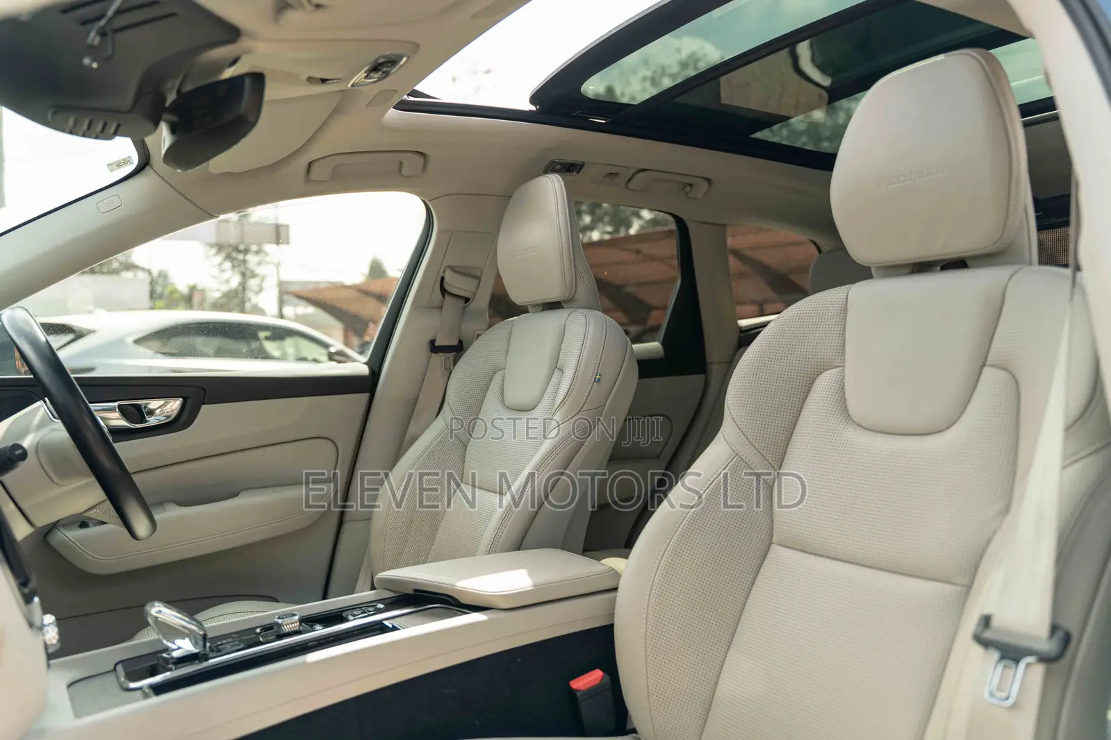 Volvo XC60 2020 Blue