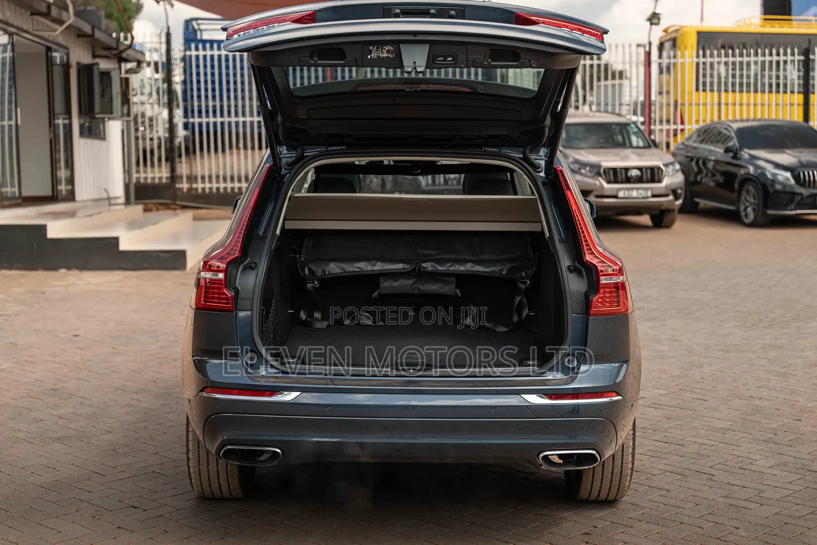 Volvo XC60 2020 Blue