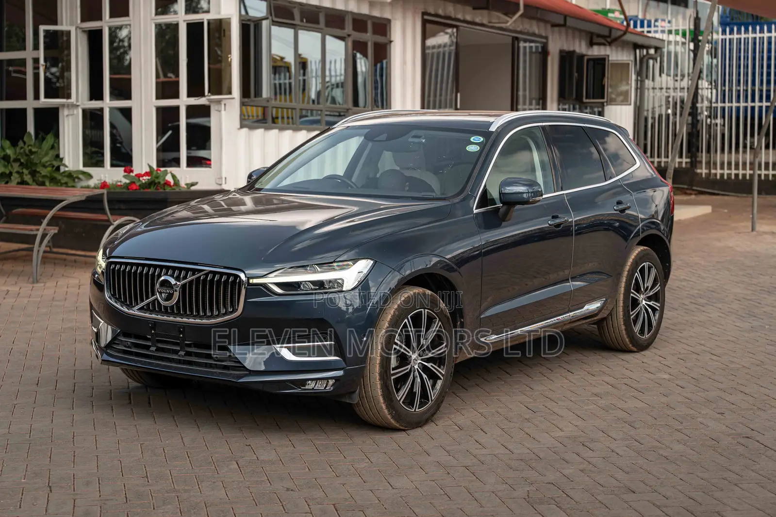 Volvo XC60 2020 Blue