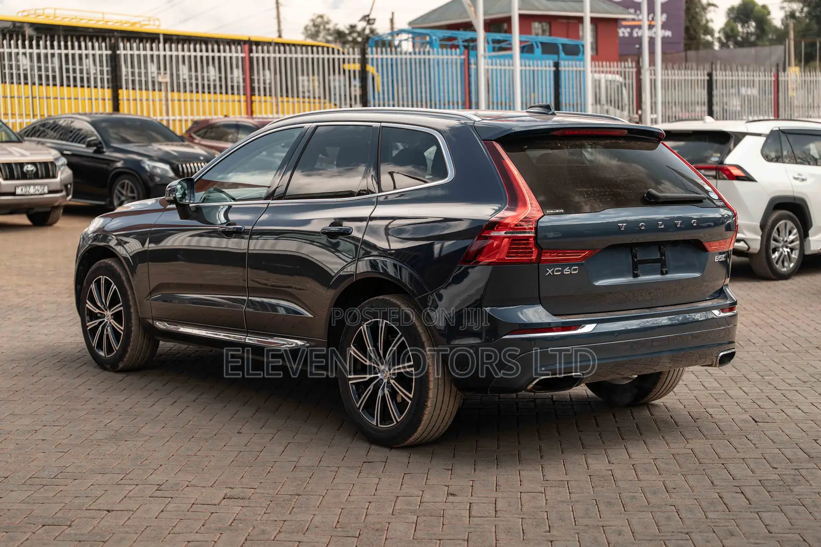 Volvo XC60 2020 Blue