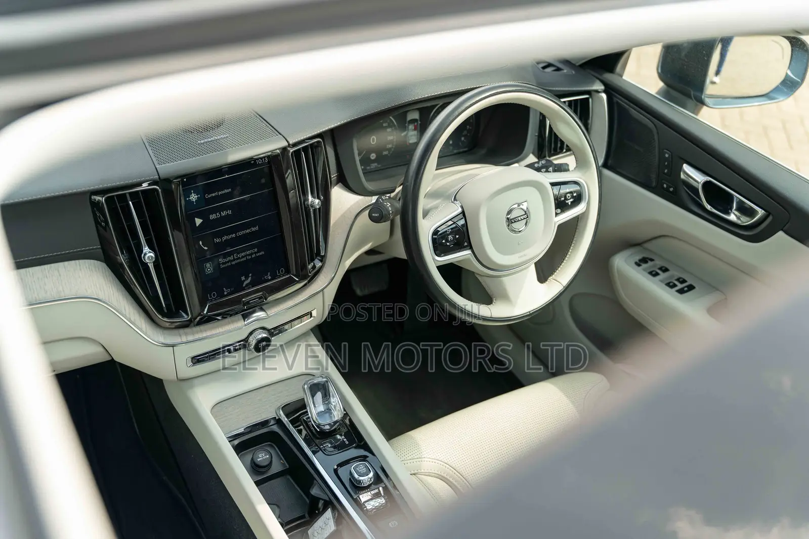 Volvo XC60 2020 Blue