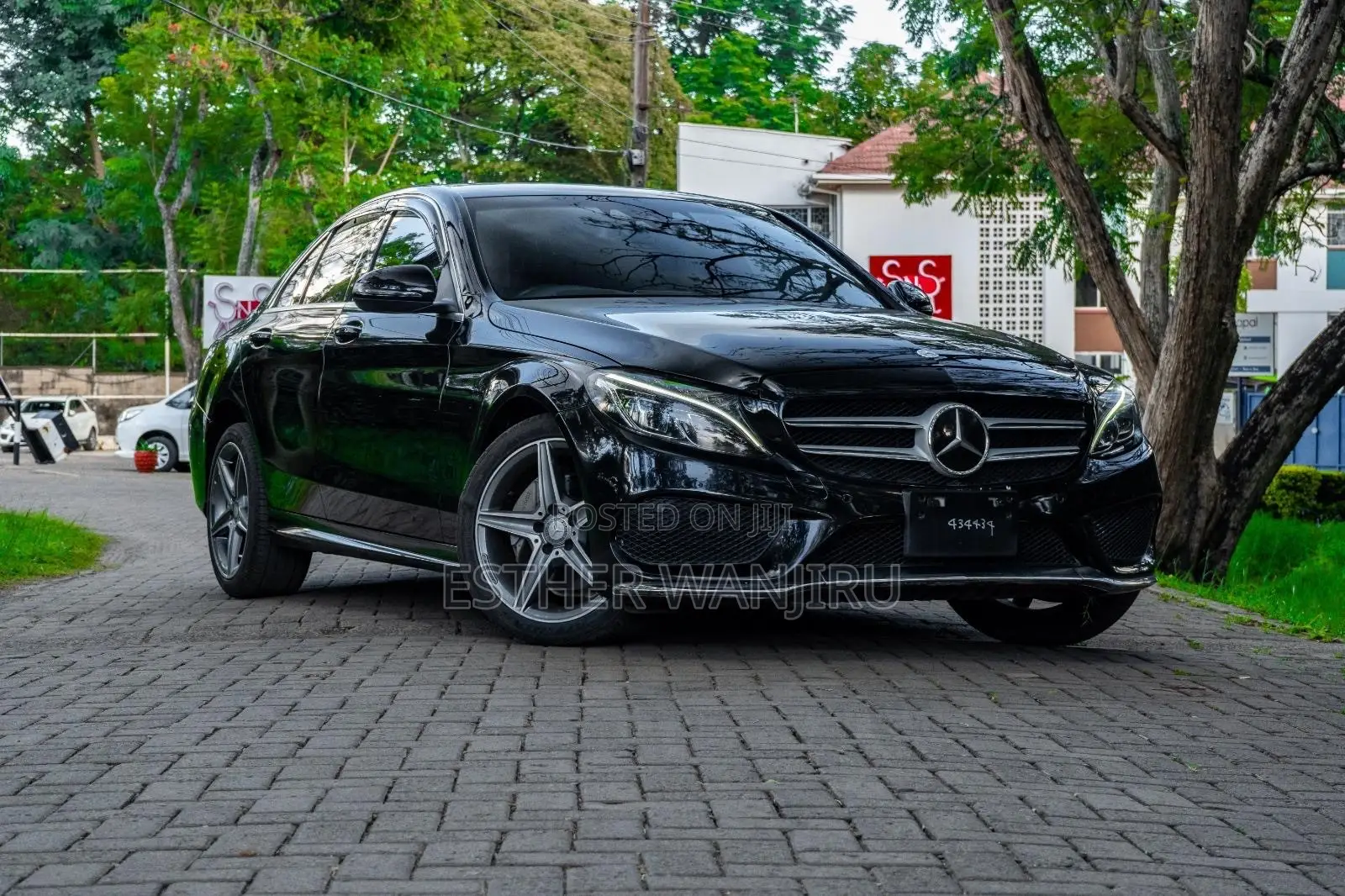 Mercedes-Benz C200 2016 Black