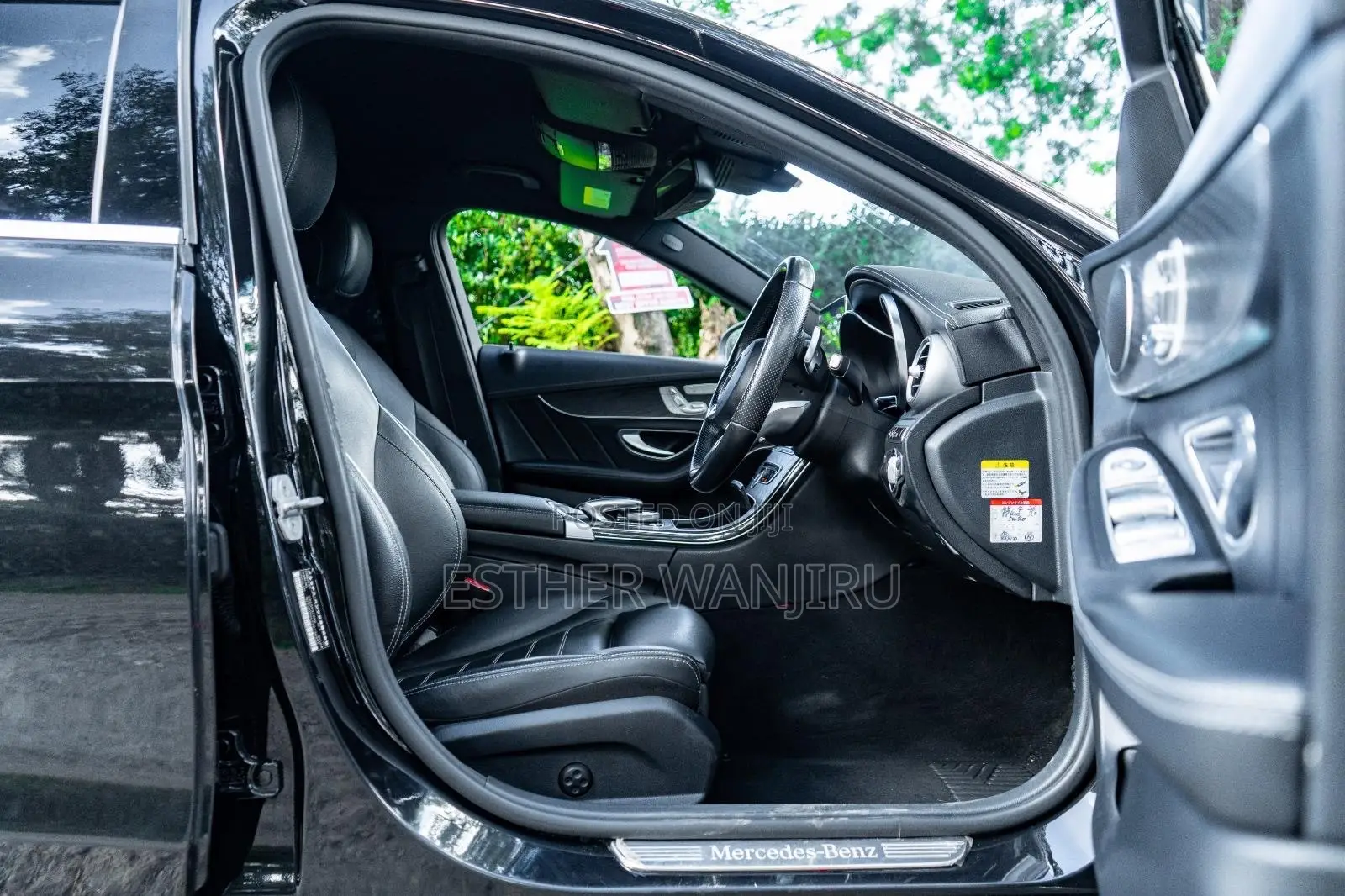 Mercedes-Benz C200 2016 Black