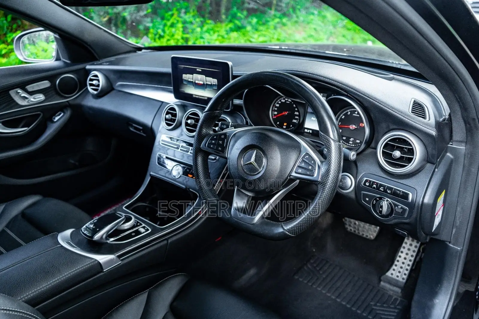 Mercedes-Benz C200 2016 Black
