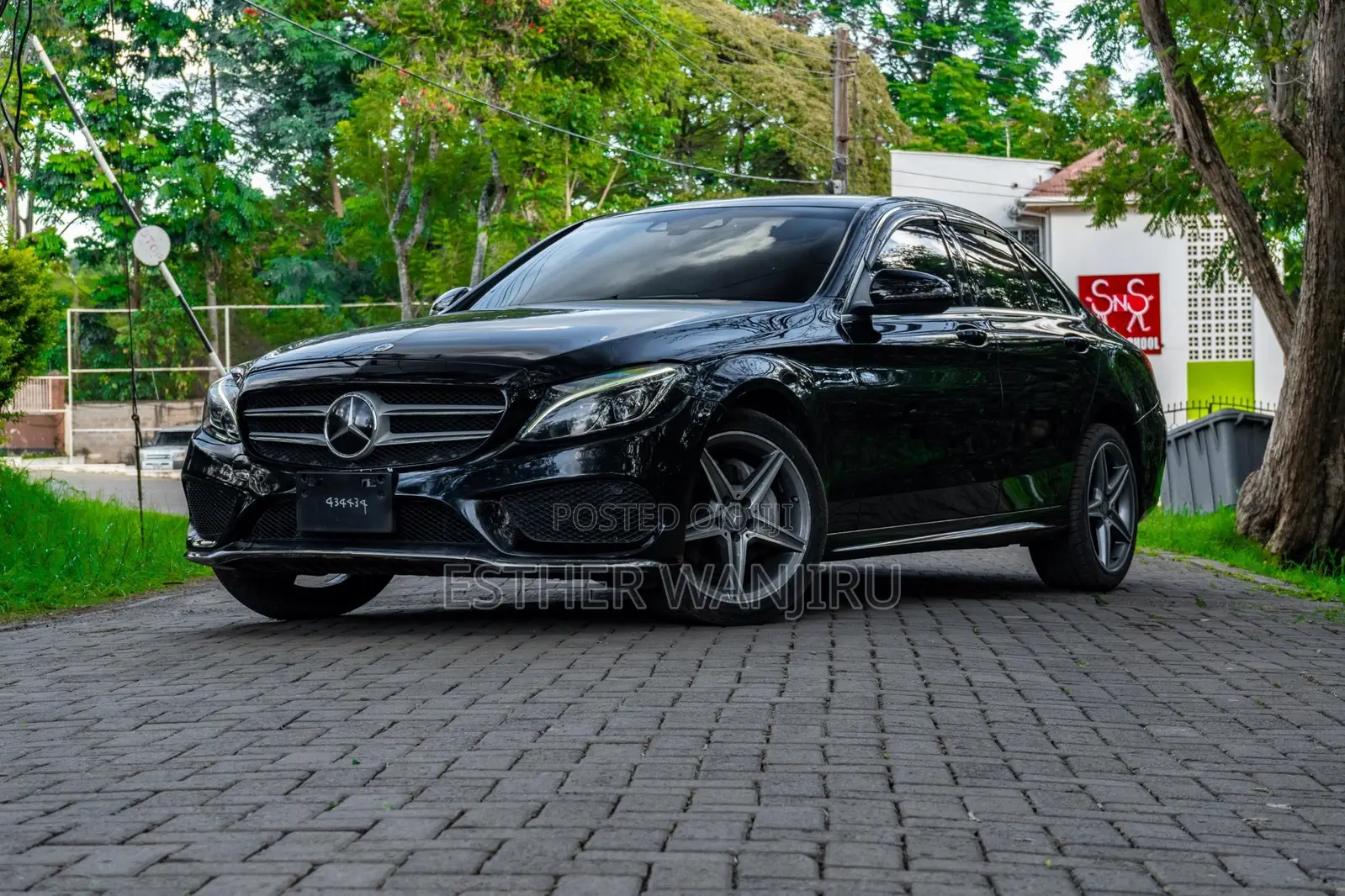 Mercedes-Benz C200 2016 Black