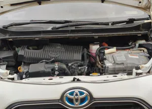 Toyota Sienta 2017 White