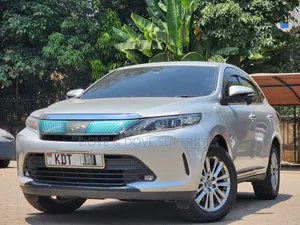 Toyota Harrier 2.0 4WD 2018 Silver