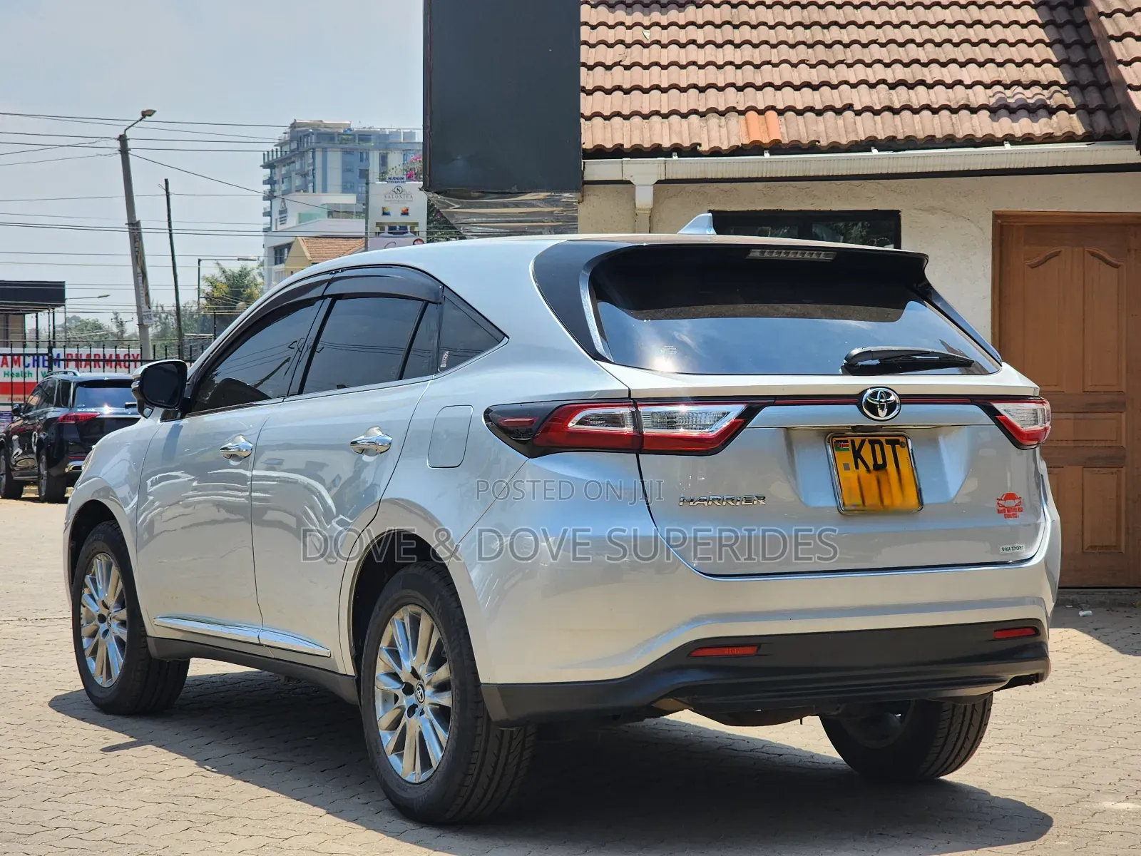 Toyota Harrier 2.0 4WD 2018 Silver