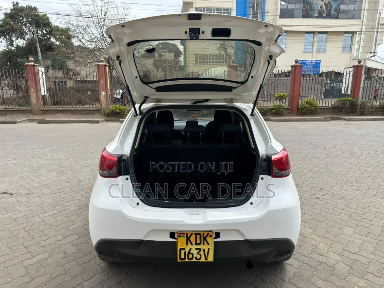 Mazda Demio 2016 White