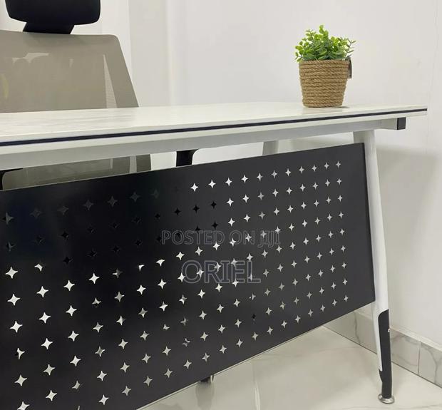 Office Table : Minimalistic Office Table - thumbnail 11