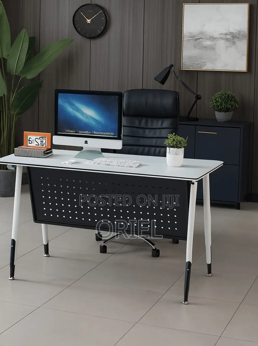 Office Table : Minimalistic Office Table