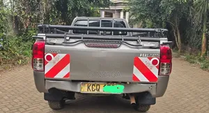 Toyota Hilux 2018 Beige