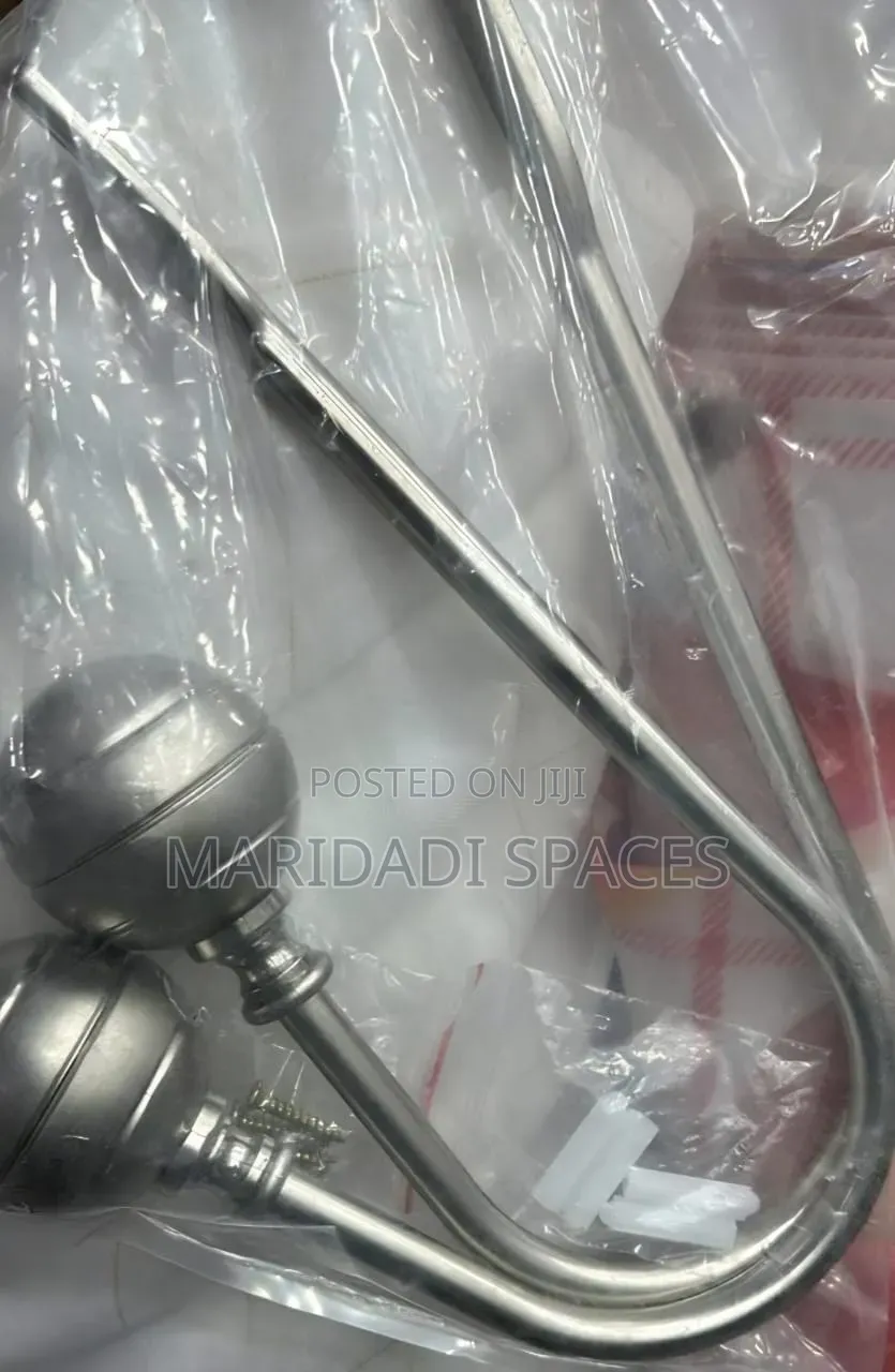 Strong and Durable Curtain Holders
