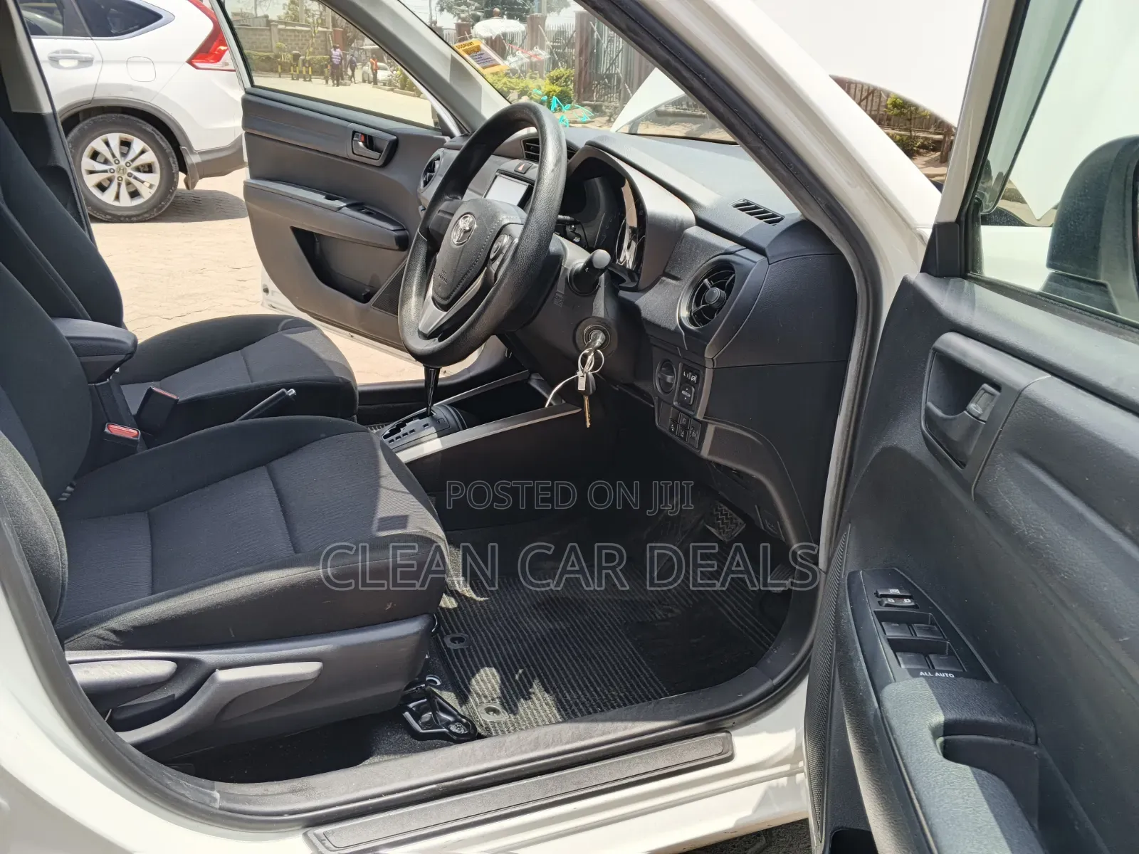 Toyota Corolla Fielder 2019 White